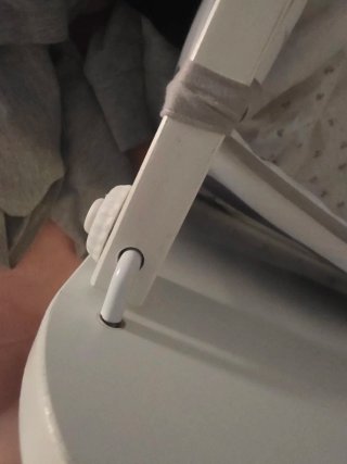 Cuna de bebé con protector de elefantes