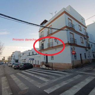 Apartamentos en conflicto primera línea de playa