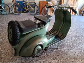 Vespa 125 N Clásica Verde año 1953 Primer modelo