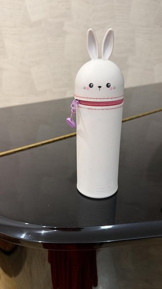 Estuche conejito blanco