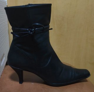 Botines FARRUTX Piel Negra Talla 40