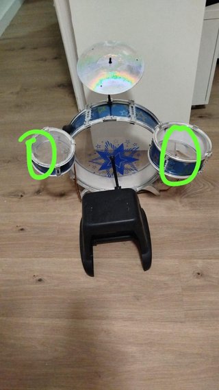 Batería infantil de juguete