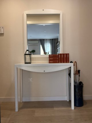 Consola de entrada con espejo