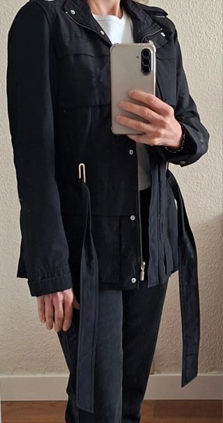 Parka ligera negra Zara Talla S
