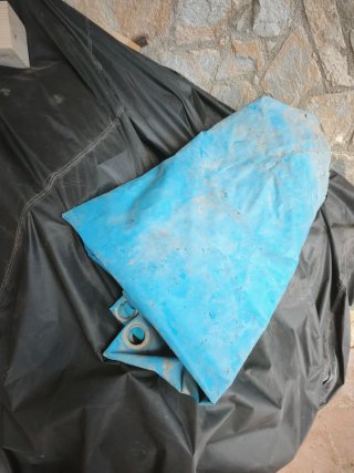 Lona de camión azul