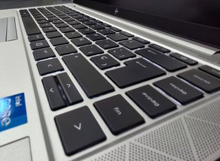 HP Elitebook G8 i5 vPro 256GB SSD 16GB RAM 5G