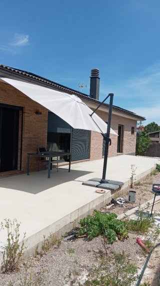 Parasol excéntrico 3x4m Aura
