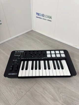 Teclado Controlador M-Audio Oxygen 25 MKV