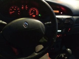 Mitsubishi Renault  1998