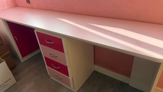 Dormitorio juvenil dos camas abatibles y altillo.