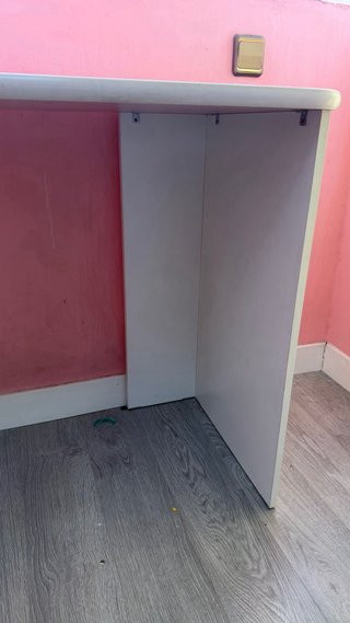 Dormitorio juvenil dos camas abatibles y altillo.