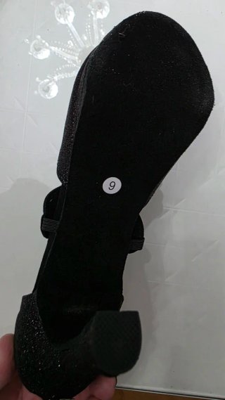 Zapatos de baile latino negros brillantes