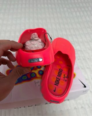 Nike Mind 001 Slide Solar Red