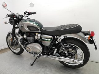 TRIUMPH BONNEVILLE T120 2023 710 kms.