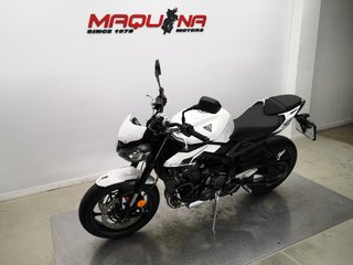 TRIUMPH STREET TRIPLE 765 R 2025 1896 kms.