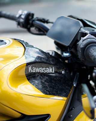 KAWASAKI Z 900 2025 0 kms.