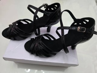 Zapatos de baile latino negros