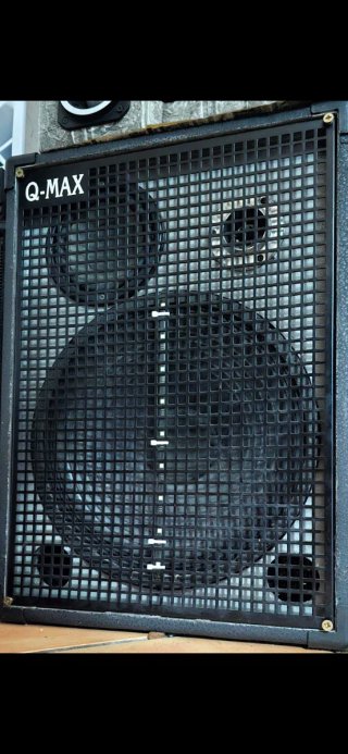 Etapa de Potencia JBsystems  Y Altavoces QMAX 15"