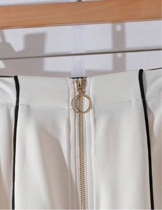 Pantalón ancho beige mujer