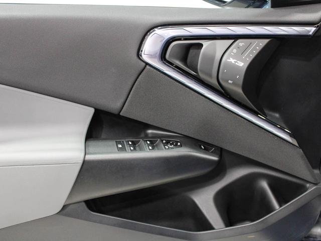 BMW X3 2025, foto 18