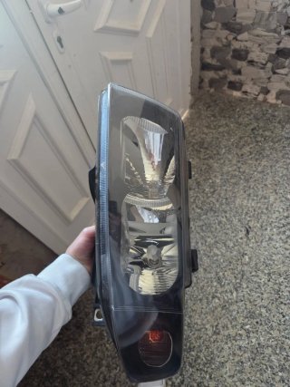 Faro derecho Seat Leon
