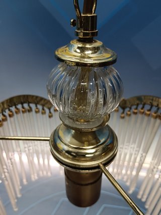 Preciosa lámpara de techo con adornos de cristal , mid century