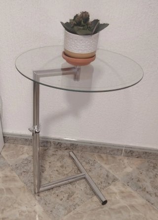 Mesa auxiliar cristal y metal