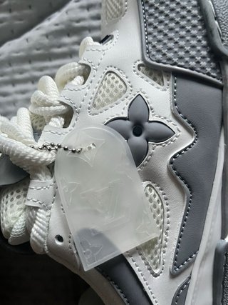 LV Skate bianche grigie NUOVE PREZZO TRATTABILE