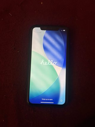 iPhone 11 y fundas todo original