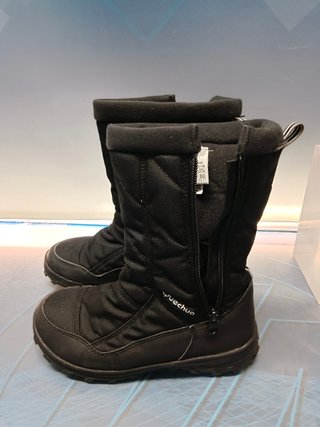 Botas nieve de descanso quechua talla 34 en buen estado