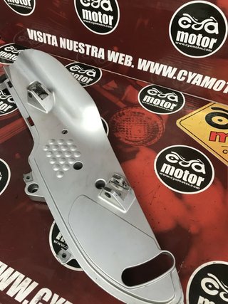Soporte estribera izquierdo para BMW R1150RT 2335897.