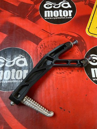 Soporte Estribera Derecha Trasera YAMAHA R6 2018, Ref 2CR2742L00