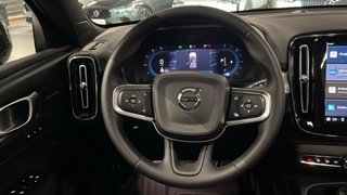 VOLVO XC40 2.0 B3 PLUS DARK AUTO 163 5P