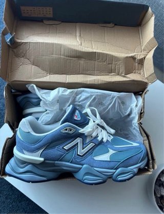 New Balance 9060 Azul Claro Talla 42