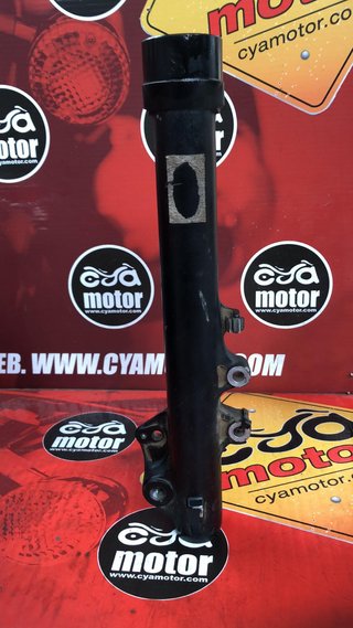 Botella izq para BMW F700GS,  ref  31428534999