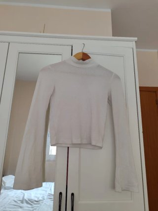 Camiseta blanca manga campana