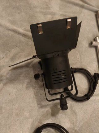 Lote 3 focos prof. + soportes Manfrotto