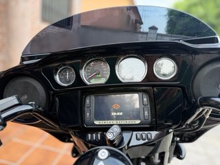 Harley Davidson Street Glide special 107