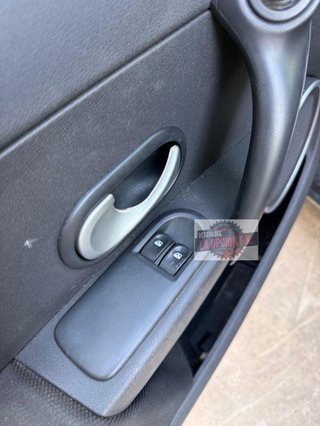 MANDO ELEVALUNAS DELANTERO IZQUIERDO Renault Clio III (2005->2011)