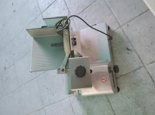 Cortadora Profesional de CARNE QUESOS FIAMBRES BRA