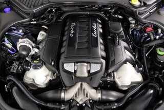 Porsche Panamera Turbo 520cv