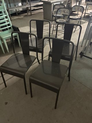 Juego de 4 sillas metálicas estilo industrial