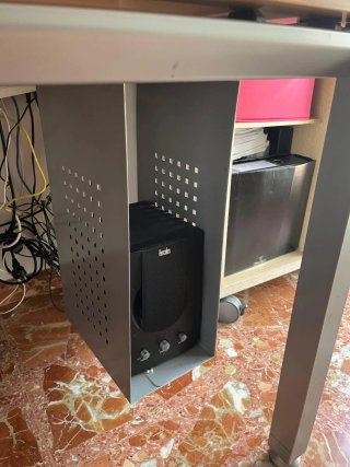 Mesa de escritorio madera y metal
