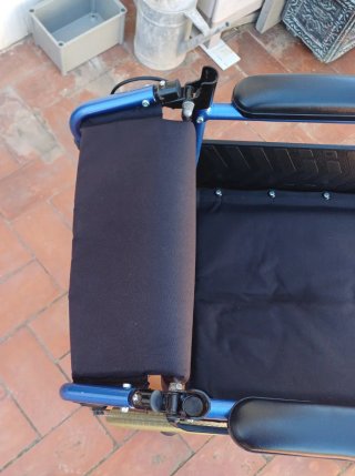 Silla plegable de ruedas / foldable wheelchair