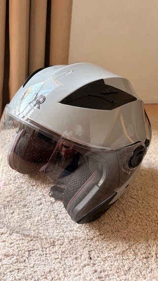 Pareja casco  130R Gris y casco jet