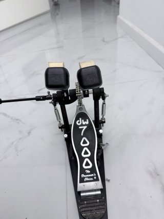 Pedal Doble DW 7000