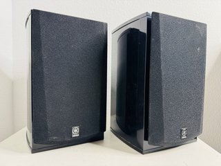 Yamaha NS-333 Altavoces Estantería