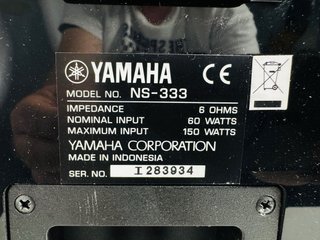Yamaha NS-333 Altavoces Estantería