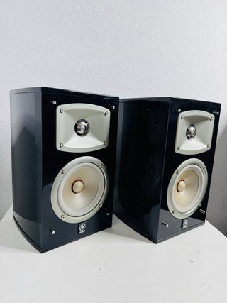 Yamaha NS-333 Altavoces Estantería