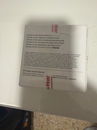 AirPods 4 con cancelación de ruido